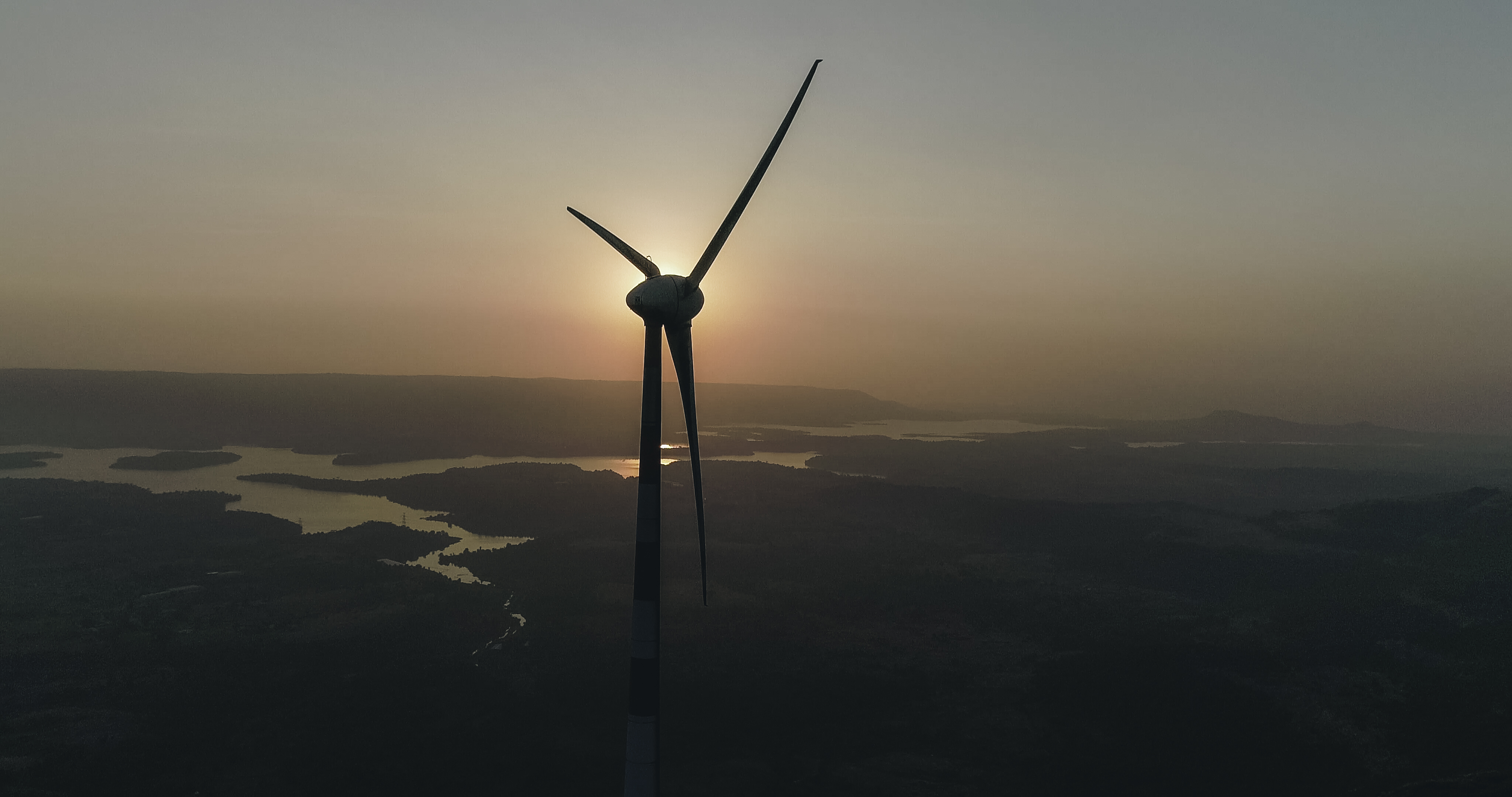 Andhra Lake Wind Farm wind turbines in Maharashtra, 106.4 MW installed capacity